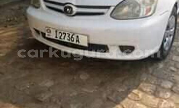 Acheter Occasion Voiture Toyota Platz Blanc à Bujumbura, Bujumbura