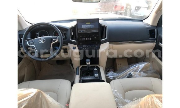 Nunua Imported Toyota Land Cruiser Nyeusi Gari ndani ya Import - Dubai nchini Bujumbura Nunua Imported Toyota Land Cruiser Nyeusi Gari ndani ya Import - Dubai nchini Bujumbura