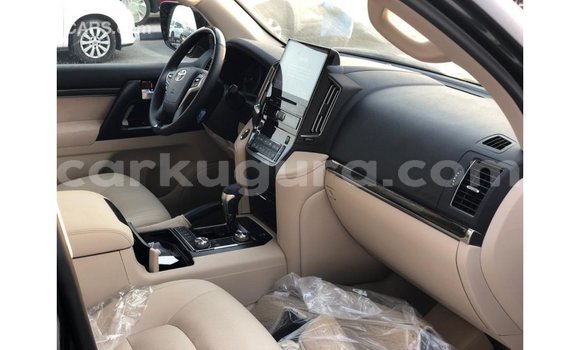 Nunua Imported Toyota Land Cruiser Nyeusi Gari ndani ya Import - Dubai nchini Bujumbura Nunua Imported Toyota Land Cruiser Nyeusi Gari ndani ya Import - Dubai nchini Bujumbura