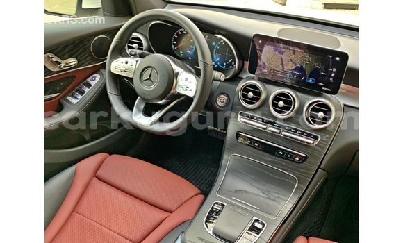 Nunua Imported Mercedes-Benz GLC Nyeupe Gari ndani ya Import - Dubai nchini Bujumbura Nunua Imported Mercedes-Benz GLC Nyeupe Gari ndani ya Import - Dubai nchini Bujumbura