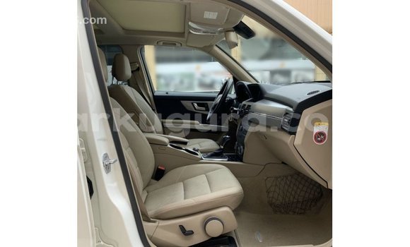 Nunua Imported Mercedes-Benz 190 Nyeupe Gari ndani ya Import - Dubai nchini Bujumbura Nunua Imported Mercedes-Benz 190 Nyeupe Gari ndani ya Import - Dubai nchini Bujumbura