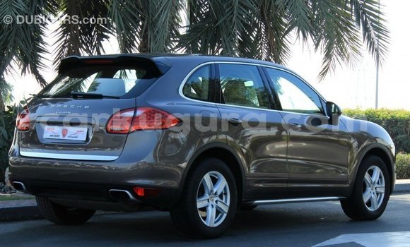 Nunua Imported Porsche Cayenne Brown Gari ndani ya Import - Dubai nchini Bujumbura Nunua Imported Porsche Cayenne Brown Gari ndani ya Import - Dubai nchini Bujumbura