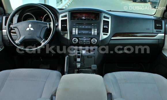 Buy Import Mitsubishi Pajero Brown Car in Import - Dubai in Bujumbura Buy Import Mitsubishi Pajero Brown Car in Import - Dubai in Bujumbura