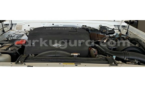 Buy Import Nissan Patrol White Car in Import - Dubai in Bujumbura Buy Import Nissan Patrol White Car in Import - Dubai in Bujumbura