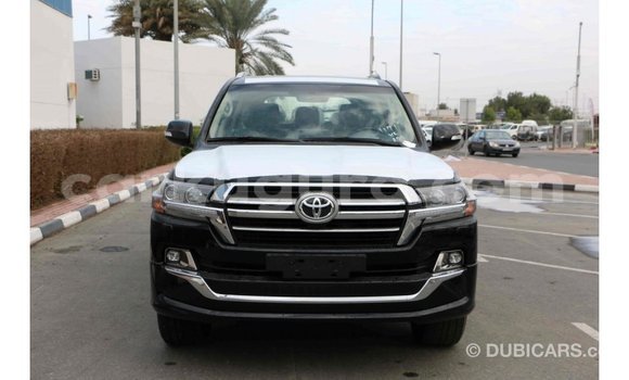 Nunua Imported Toyota Land Cruiser Nyeusi Gari ndani ya Import - Dubai nchini Bujumbura Nunua Imported Toyota Land Cruiser Nyeusi Gari ndani ya Import - Dubai nchini Bujumbura
