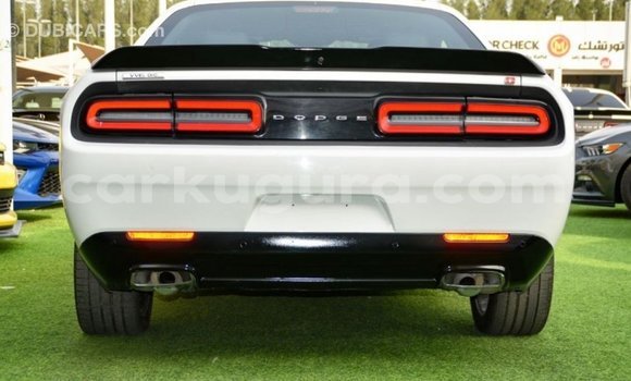 Buy Import Dodge Challenger White Car in Import - Dubai in Bujumbura Buy Import Dodge Challenger White Car in Import - Dubai in Bujumbura