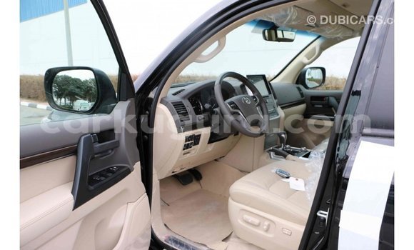 Nunua Imported Toyota Land Cruiser Nyeusi Gari ndani ya Import - Dubai nchini Bujumbura Nunua Imported Toyota Land Cruiser Nyeusi Gari ndani ya Import - Dubai nchini Bujumbura
