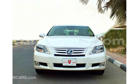Nunua Imported Lexus LS Nyeupe Gari ndani ya Import - Dubai nchini Bujumbura Nunua Imported Lexus LS Nyeupe Gari ndani ya Import - Dubai nchini Bujumbura
