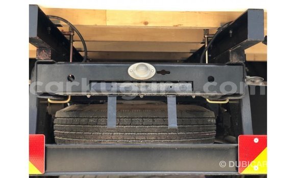 Buy Import Mitsubishi Carisma White Car in Import - Dubai in Bujumbura Buy Import Mitsubishi Carisma White Car in Import - Dubai in Bujumbura