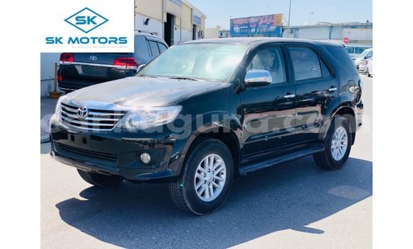 Acheter Import Voiture Toyota Fortuner Noir à Import - Dubai, Bujumbura