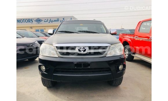 Nunua Imported Toyota Fortuner Nyeusi Gari ndani ya Import - Dubai nchini Bujumbura Nunua Imported Toyota Fortuner Nyeusi Gari ndani ya Import - Dubai nchini Bujumbura