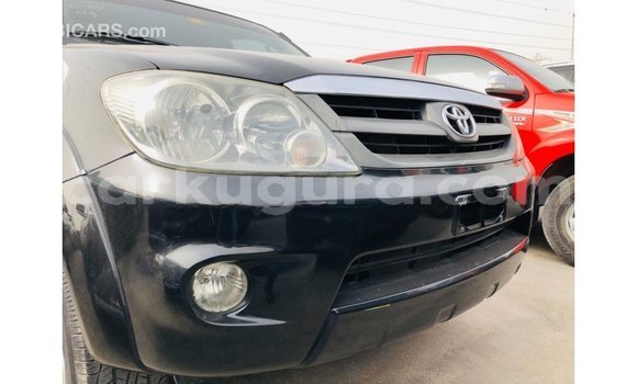 Nunua Imported Toyota Fortuner Nyeusi Gari ndani ya Import - Dubai nchini Bujumbura Nunua Imported Toyota Fortuner Nyeusi Gari ndani ya Import - Dubai nchini Bujumbura