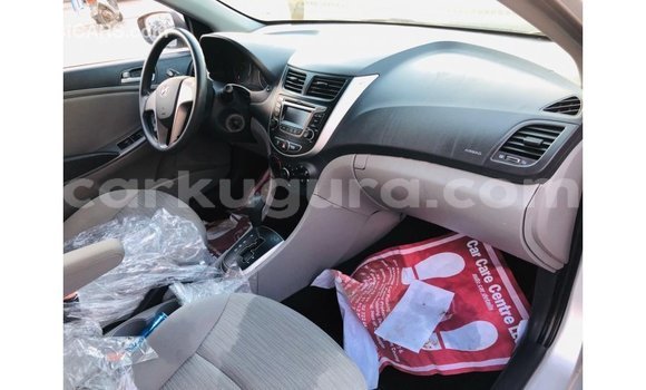 Nunua Imported Hyundai Accent Nyingine Gari ndani ya Import - Dubai nchini Bujumbura Nunua Imported Hyundai Accent Nyingine Gari ndani ya Import - Dubai nchini Bujumbura