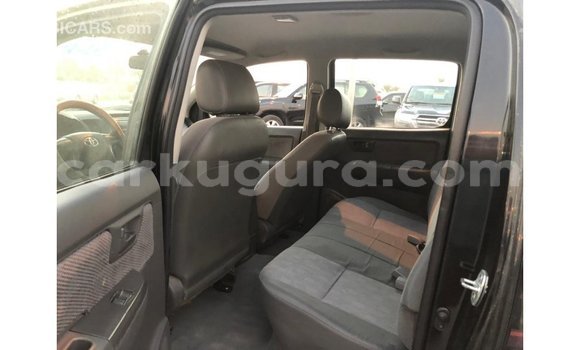 Acheter Import Voiture Toyota Hilux Noir à Import - Dubai, Bujumbura Acheter Import Voiture Toyota Hilux Noir à Import - Dubai, Bujumbura