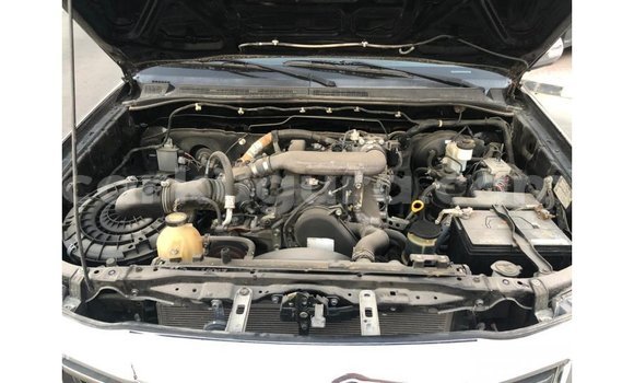 Acheter Import Voiture Toyota Hilux Noir à Import - Dubai, Bujumbura Acheter Import Voiture Toyota Hilux Noir à Import - Dubai, Bujumbura