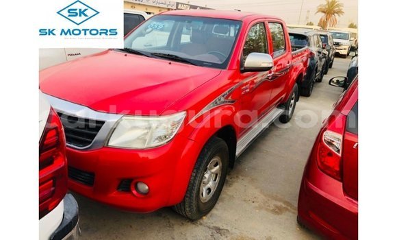 Acheter Import Voiture Toyota Hilux Rouge à Import - Dubai, Bujumbura