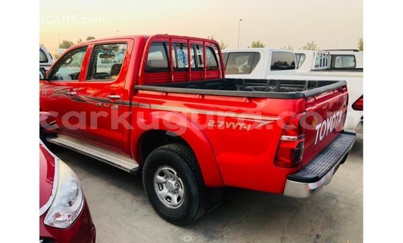 Acheter Import Voiture Toyota Hilux Rouge à Import - Dubai, Bujumbura Acheter Import Voiture Toyota Hilux Rouge à Import - Dubai, Bujumbura