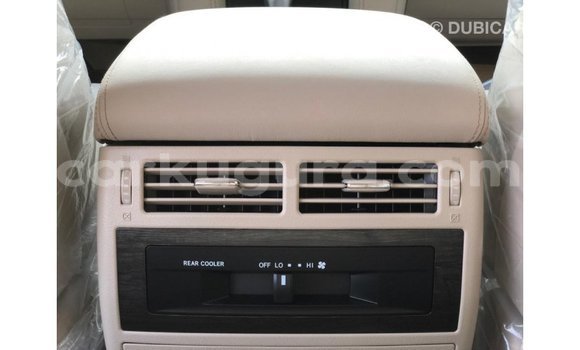 Acheter Import Voiture Toyota Land Cruiser Noir à Import - Dubai, Bujumbura Acheter Import Voiture Toyota Land Cruiser Noir à Import - Dubai, Bujumbura