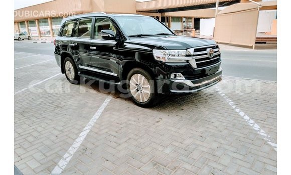 Nunua Imported Toyota Land Cruiser Nyeusi Gari ndani ya Import - Dubai nchini Bujumbura Nunua Imported Toyota Land Cruiser Nyeusi Gari ndani ya Import - Dubai nchini Bujumbura