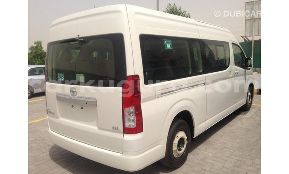 Acheter Import Voiture Toyota Hiace Blanc à Import - Dubai, Bujumbura Acheter Import Voiture Toyota Hiace Blanc à Import - Dubai, Bujumbura
