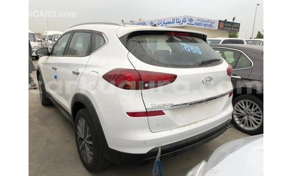 Buy Import Hyundai Tucson White Car in Import - Dubai in Bujumbura Buy Import Hyundai Tucson White Car in Import - Dubai in Bujumbura
