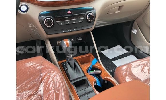 Buy Import Hyundai Tucson White Car in Import - Dubai in Bujumbura Buy Import Hyundai Tucson White Car in Import - Dubai in Bujumbura