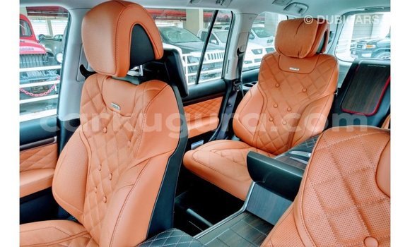 Nunua Imported Toyota Land Cruiser Nyeusi Gari ndani ya Import - Dubai nchini Bujumbura Nunua Imported Toyota Land Cruiser Nyeusi Gari ndani ya Import - Dubai nchini Bujumbura