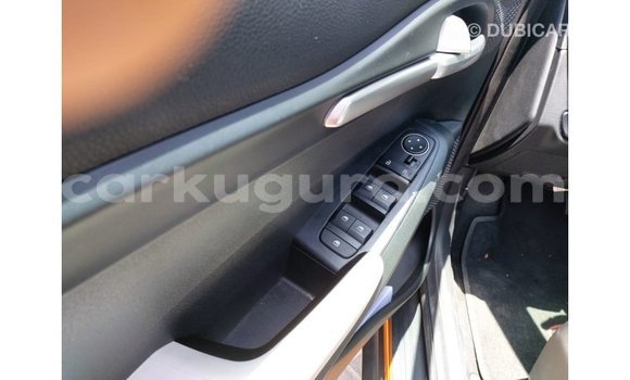 Acheter Import Voiture Kia Carens Autre à Import - Dubai, Bujumbura Acheter Import Voiture Kia Carens Autre à Import - Dubai, Bujumbura