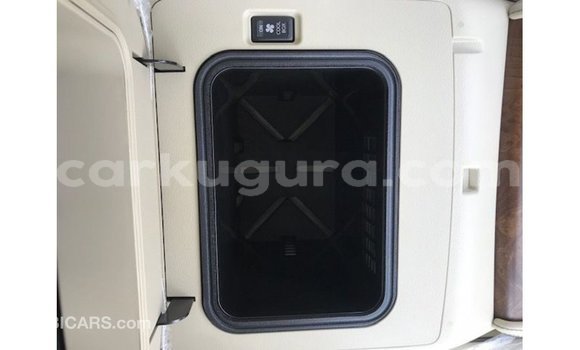 Buy Import Nissan Patrol White Car in Import - Dubai in Bujumbura Buy Import Nissan Patrol White Car in Import - Dubai in Bujumbura