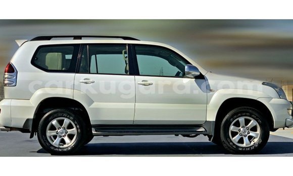 Nunua Imported Toyota Prado Nyeupe Gari ndani ya Import - Dubai nchini Bujumbura Nunua Imported Toyota Prado Nyeupe Gari ndani ya Import - Dubai nchini Bujumbura
