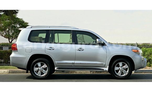 Buy Import Toyota Land Cruiser Other Car in Import - Dubai in Bujumbura Buy Import Toyota Land Cruiser Other Car in Import - Dubai in Bujumbura