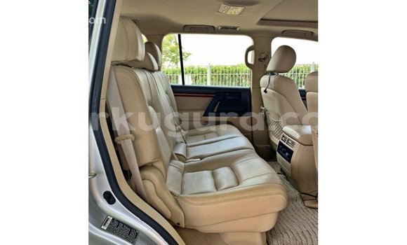 Buy Import Toyota Land Cruiser Other Car in Import - Dubai in Bujumbura Buy Import Toyota Land Cruiser Other Car in Import - Dubai in Bujumbura