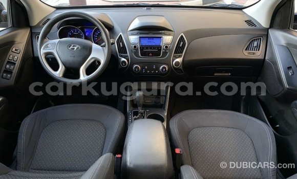 Nunua Imported Hyundai Tucson Nyeusi Gari ndani ya Import - Dubai nchini Bujumbura Nunua Imported Hyundai Tucson Nyeusi Gari ndani ya Import - Dubai nchini Bujumbura