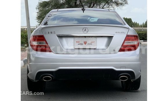 Buy Import Mercedes-Benz 190 Other Car in Import - Dubai in Bujumbura Buy Import Mercedes-Benz 190 Other Car in Import - Dubai in Bujumbura