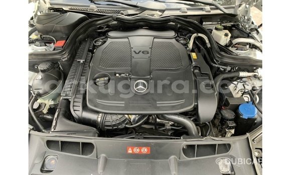 Buy Import Mercedes-Benz 190 Other Car in Import - Dubai in Bujumbura Buy Import Mercedes-Benz 190 Other Car in Import - Dubai in Bujumbura