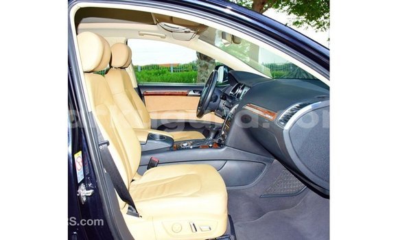 Nunua Imported Audi Q7 Nyeusi Gari ndani ya Import - Dubai nchini Bujumbura Nunua Imported Audi Q7 Nyeusi Gari ndani ya Import - Dubai nchini Bujumbura