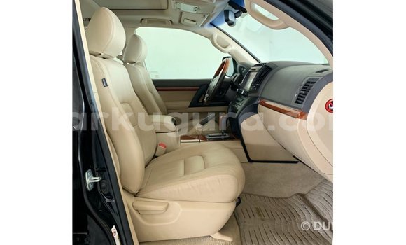 Nunua Imported Toyota Land Cruiser Nyeusi Gari ndani ya Import - Dubai nchini Bujumbura Nunua Imported Toyota Land Cruiser Nyeusi Gari ndani ya Import - Dubai nchini Bujumbura
