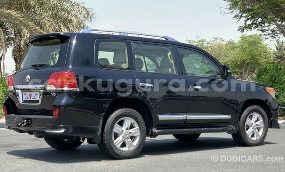 Nunua Imported Toyota Land Cruiser Nyeusi Gari ndani ya Import - Dubai nchini Bujumbura Nunua Imported Toyota Land Cruiser Nyeusi Gari ndani ya Import - Dubai nchini Bujumbura