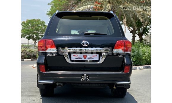 Nunua Imported Toyota Land Cruiser Nyeusi Gari ndani ya Import - Dubai nchini Bujumbura Nunua Imported Toyota Land Cruiser Nyeusi Gari ndani ya Import - Dubai nchini Bujumbura