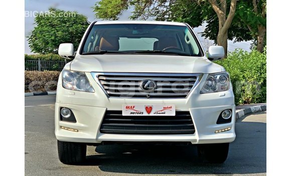 Nunua Imported Lexus LX Nyeupe Gari ndani ya Import - Dubai nchini Bujumbura Nunua Imported Lexus LX Nyeupe Gari ndani ya Import - Dubai nchini Bujumbura