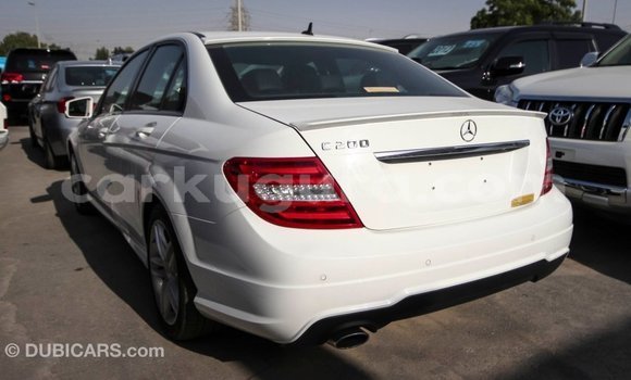 Buy Import Mercedes-Benz 200 White Car in Import - Dubai in Bujumbura Buy Import Mercedes-Benz 200 White Car in Import - Dubai in Bujumbura