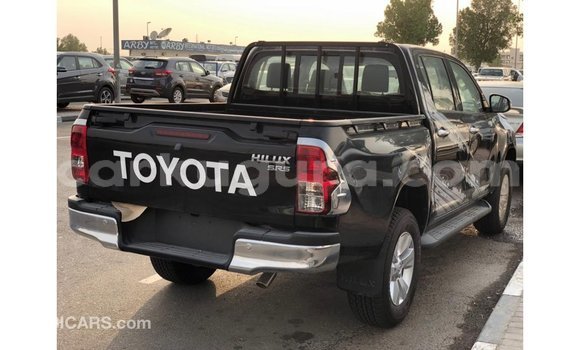 Nunua Imported Toyota Hilux Nyeusi Gari ndani ya Import - Dubai nchini Bujumbura Nunua Imported Toyota Hilux Nyeusi Gari ndani ya Import - Dubai nchini Bujumbura