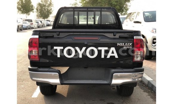 Nunua Imported Toyota Hilux Nyeusi Gari ndani ya Import - Dubai nchini Bujumbura Nunua Imported Toyota Hilux Nyeusi Gari ndani ya Import - Dubai nchini Bujumbura