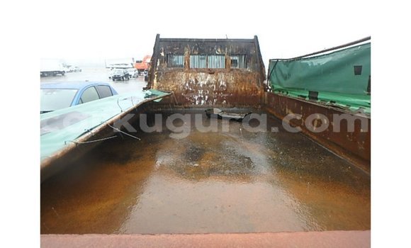 Acheter Import Voiture Nissan 350Z Marron à Import - Dubai, Bujumbura Acheter Import Voiture Nissan 350Z Marron à Import - Dubai, Bujumbura
