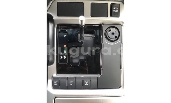 Buy Import Toyota Land Cruiser White Car in Import - Dubai in Bujumbura Buy Import Toyota Land Cruiser White Car in Import - Dubai in Bujumbura