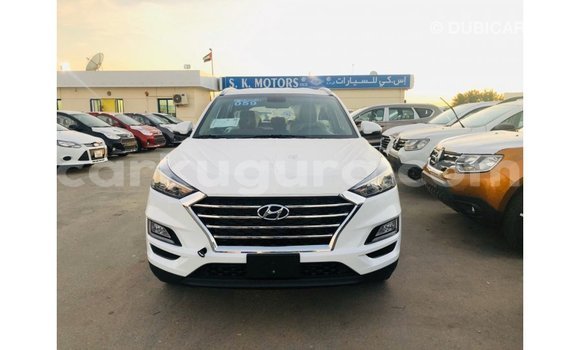 Acheter Import Voiture Hyundai Tucson Blanc à Import - Dubai, Bujumbura Acheter Import Voiture Hyundai Tucson Blanc à Import - Dubai, Bujumbura