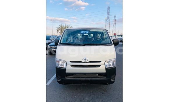 Nunua Imported Toyota Hiace Nyeupe Gari ndani ya Import - Dubai nchini Bujumbura Nunua Imported Toyota Hiace Nyeupe Gari ndani ya Import - Dubai nchini Bujumbura