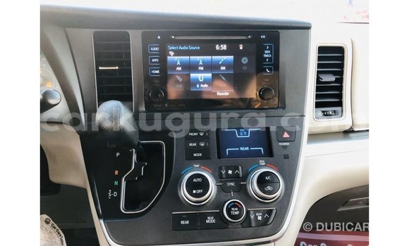Nunua Imported Toyota Sienna Nyeupe Gari ndani ya Import - Dubai nchini Bujumbura Nunua Imported Toyota Sienna Nyeupe Gari ndani ya Import - Dubai nchini Bujumbura