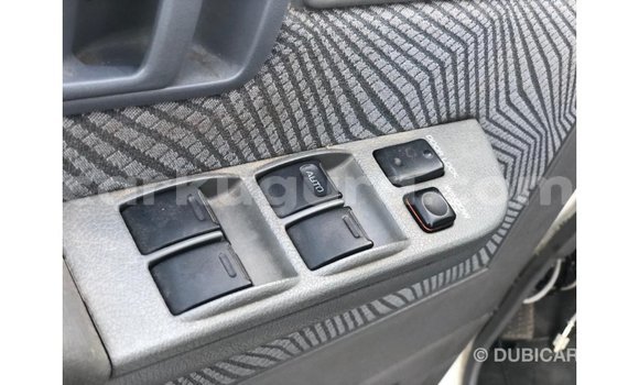 Acheter Import Voiture Toyota Land Cruiser Blanc à Import - Dubai, Bujumbura Acheter Import Voiture Toyota Land Cruiser Blanc à Import - Dubai, Bujumbura