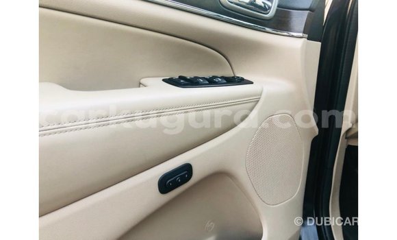 Nunua Imported Jeep Grand Cherokee Nyeusi Gari ndani ya Import - Dubai nchini Bujumbura Nunua Imported Jeep Grand Cherokee Nyeusi Gari ndani ya Import - Dubai nchini Bujumbura